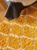Shaggy szőnyeg Soho Yellow 15x15 cm minta