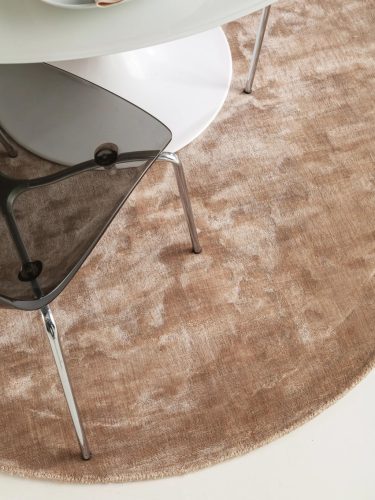 Viscose Rug Round Nela Taupe ø 200 cm round