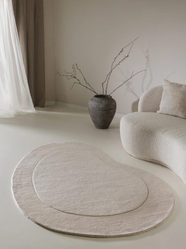 Wool Rug Shape Cream 140x200 cm