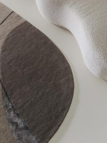 Wool Rug Shape Taupe 200x300 cm